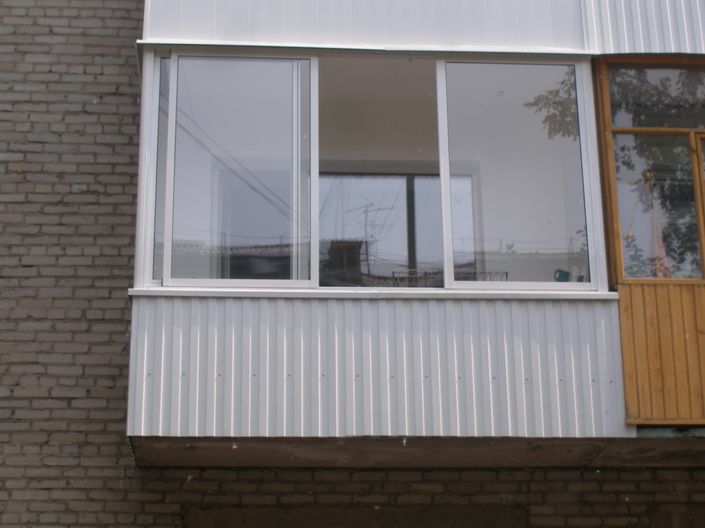 Установка пластиковых окон на балконе: остекление лоджии Электрогорск