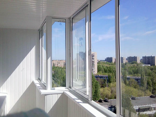 Нестандартное остекление балконов косой формы и проблемных балконов Электрогорск